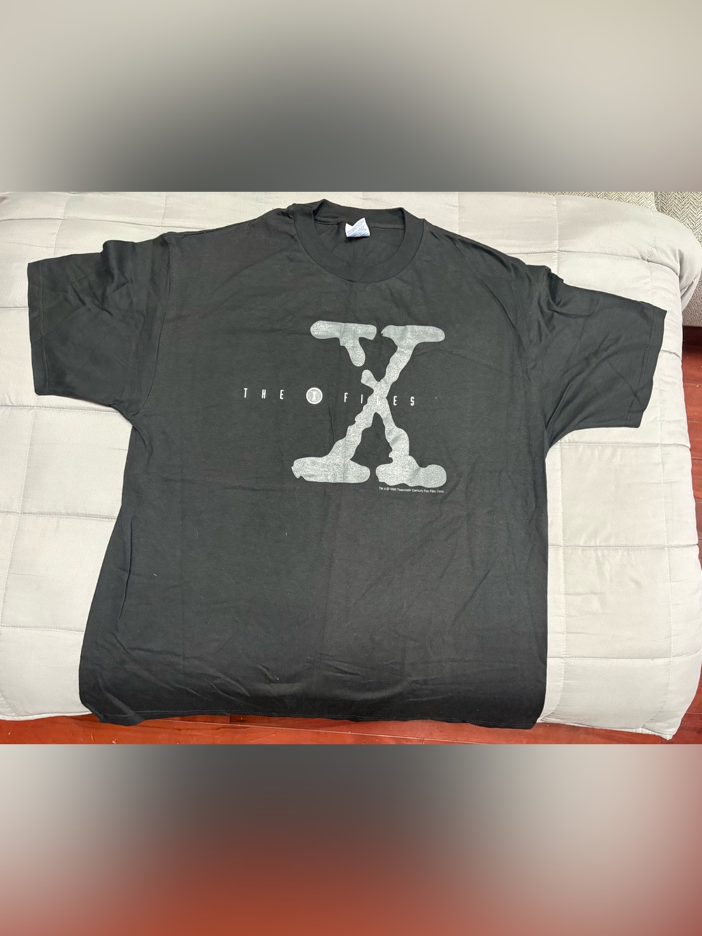 Vintage X Files Hanes Black Short Sleeve Tee with Center Silver Graphic